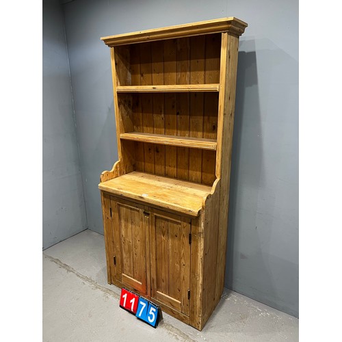 1175 - Victorian irsh pine dresser