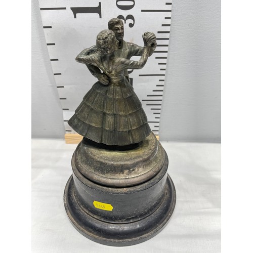 54 - Edwardian oil lamp, bronze lamp/figure, ballroom trophy