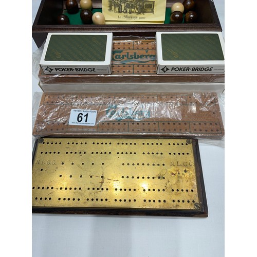 61 - Remy Martin cognac 'Le Passe-Temps' game + 2 Carlsberg cribbage sets + brass cribbage board