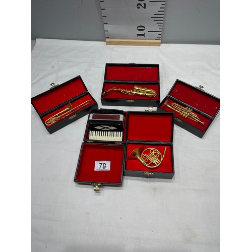 79 - 5 miniature musical items