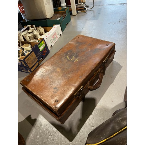 122 - Brown leather suitcase + 2 Gladstone style bags, one having O'Malley on side