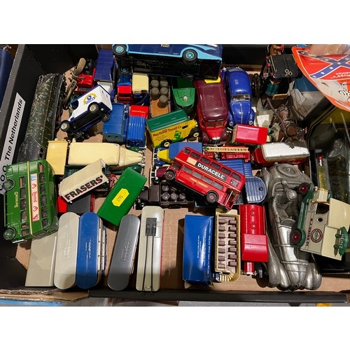 161 - Box of Matchbox / Corgi cars, trucks + buses etc