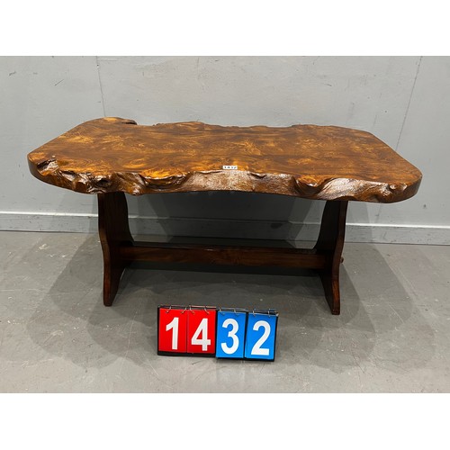 1432 - Superb Elm solid top coffee table