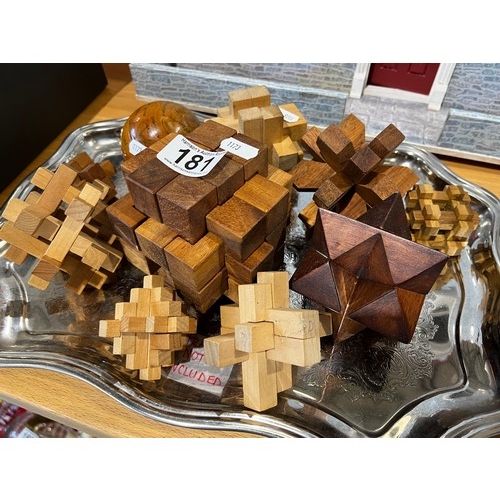 181 - Quantity wooden puzzles