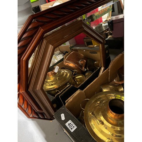 402 - Box copper ware + 2 mirrors