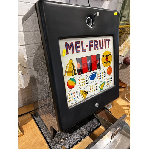 453 - Vintage MEL-FRUIT fruit machine