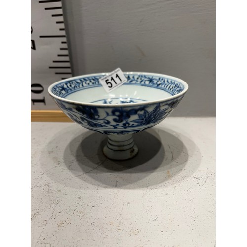 511 - Blue/White Chinese stem cup