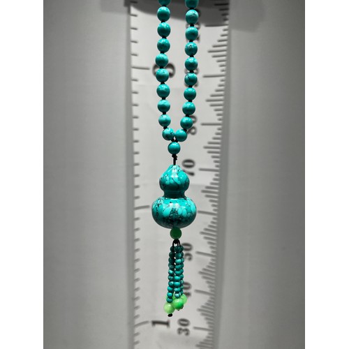 536 - Turquoise string necklace