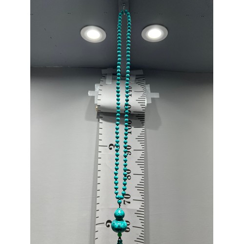 536 - Turquoise string necklace