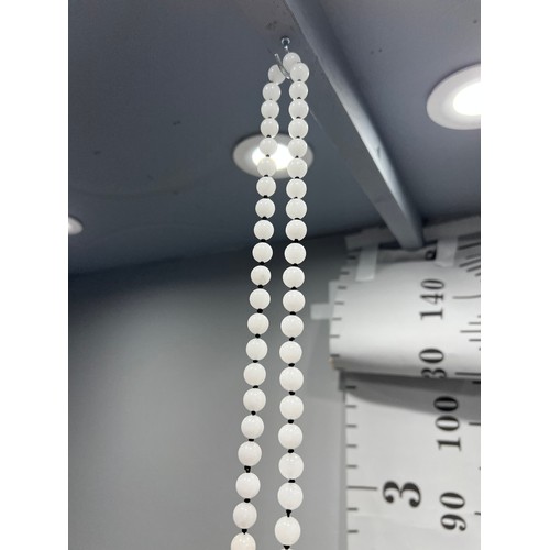 540 - String white Jade bead necklace