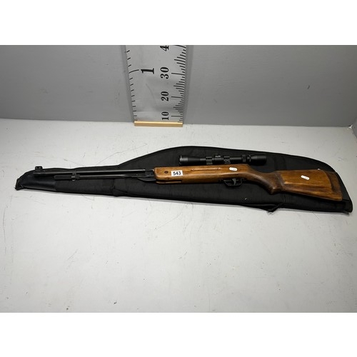 543 - High power hunting rifle with scope, pellets + case