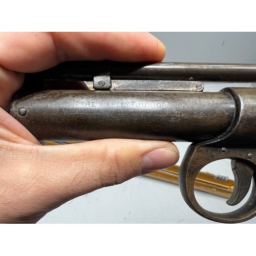 622 - Vintage Webley + Scott air pistol