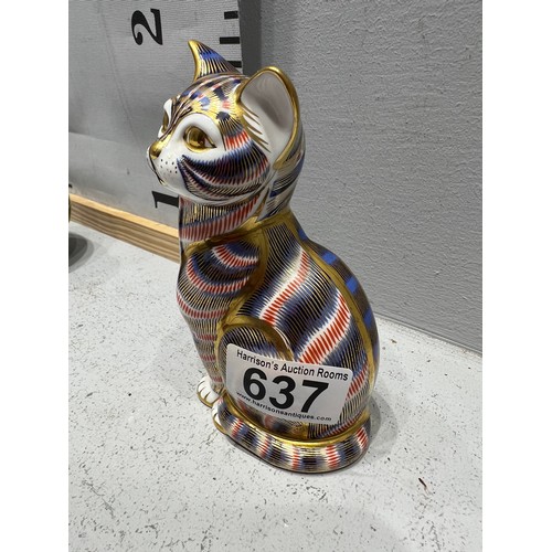 637 - Royal Crown Derby Cat