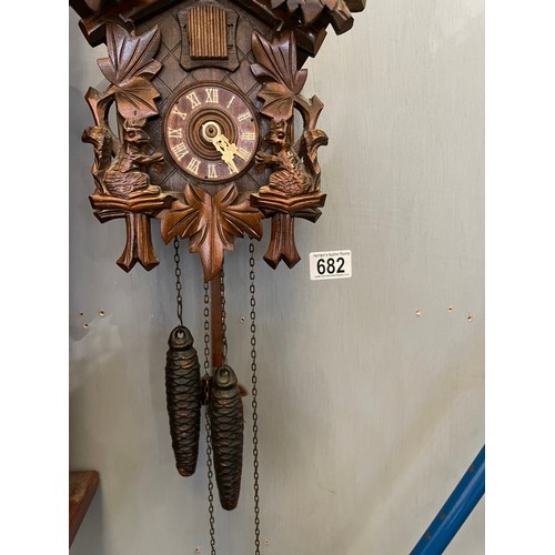 682 - 20thc Cuckcoo clock. working