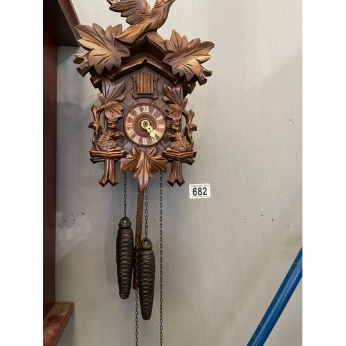 682 - 20thc Cuckcoo clock. working