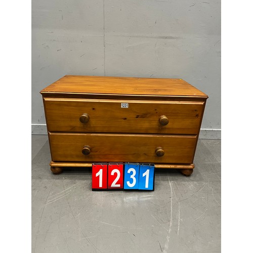 1231 - Pine 2 draw chest good size