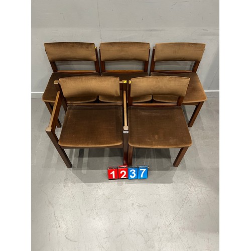 1237 - 5 Mid century arm chairs good quality Danish?