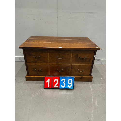 1239 - Vintage oak 6 draw chest