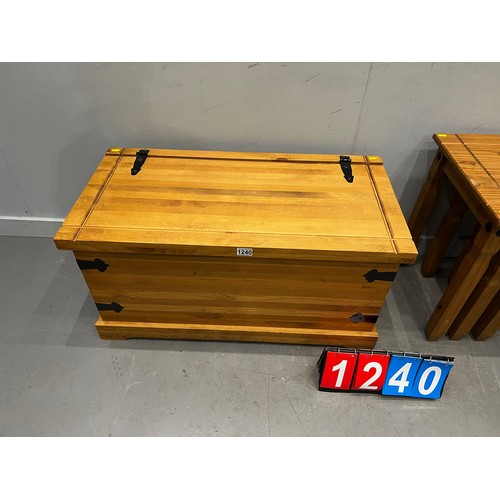 1240 - Vintage pine blanket/toy box + pine nest