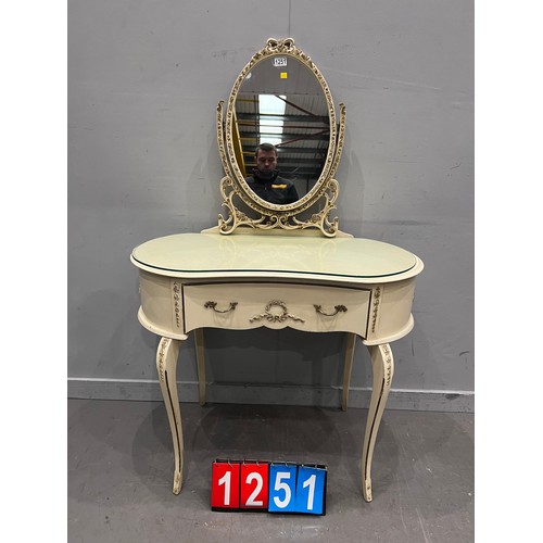 1251 - Vintage french ladies dressing table