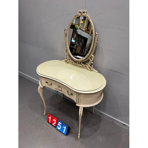 1251 - Vintage french ladies dressing table