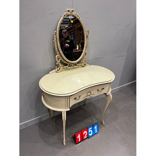 1251 - Vintage french ladies dressing table