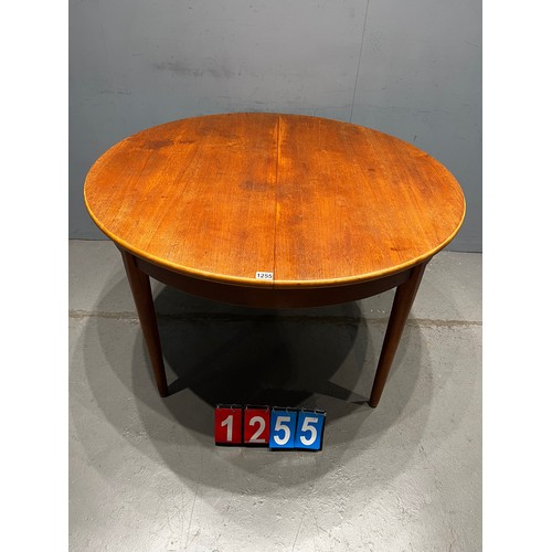 1255 - Mid century round teak dining table