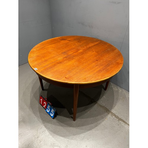 1255 - Mid century round teak dining table