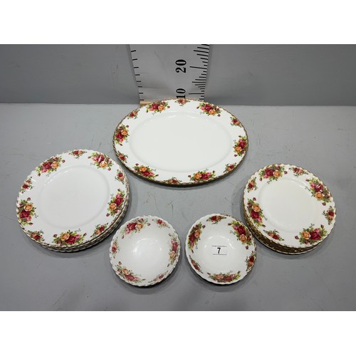 7 - Royal Albert 'country rose' large meat plate, dinner plates, side plates