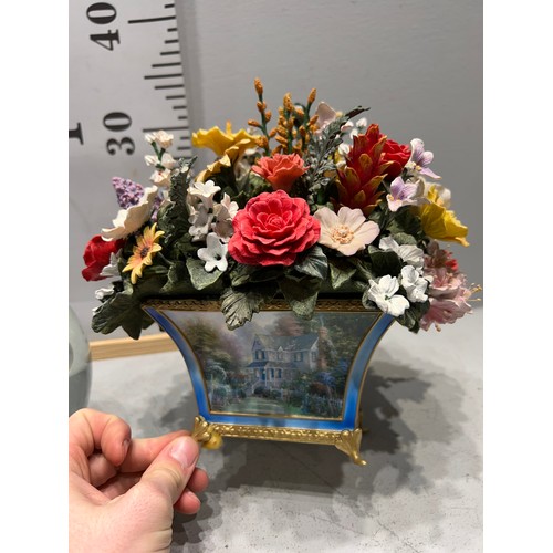 112 - Large glass paper weight + Thomas kinkade flower bouquet