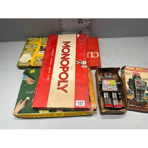 157 - Vintage gear robot boxed + 3 boxed vintage games