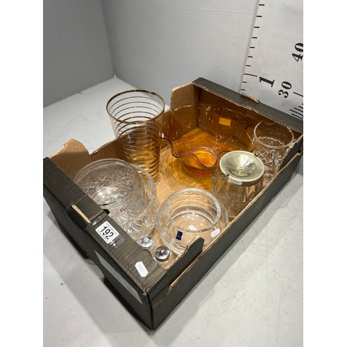 192 - Box glassware
