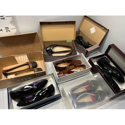 240 - Box hotter, pavers, gabor etc ladies shoes in boxes