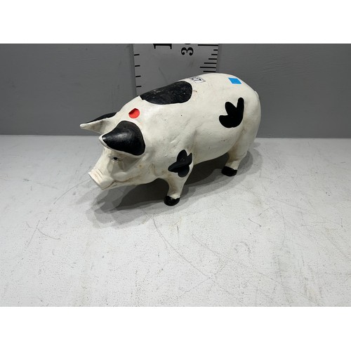 327 - Cast iron pig