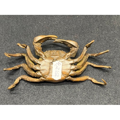 644 - Large bronze crab