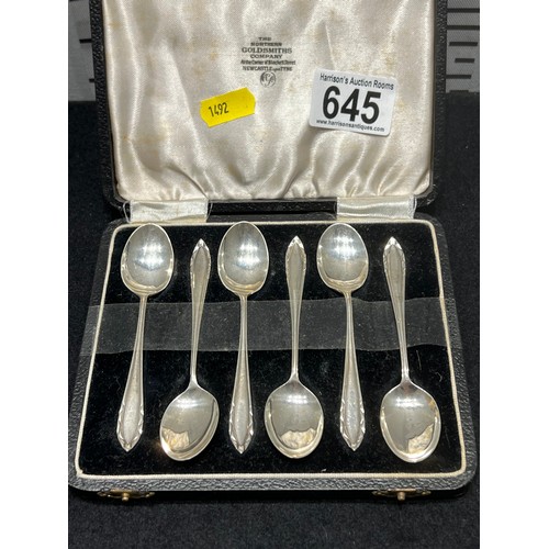 645 - Set 6 silver spoons in case 62 g