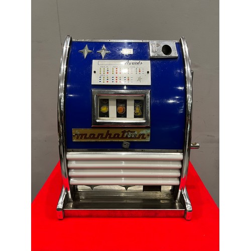 820 - Vintage Manhattan fruit machine 1 armed arcade bandit /arcade machine (not working)