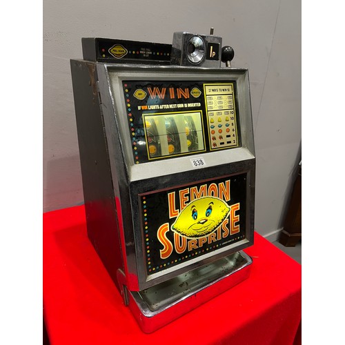 838 - Lemon surprise 1 armed arcade bandit fruit machine /arcade machine 1p play (lights up- not working)