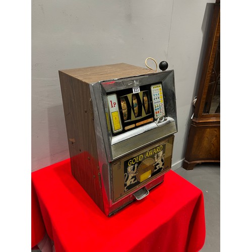 833 - Bally gold award 1p play 1 armed arcade bandit /arcade machine(light up-spins-needs tlc)