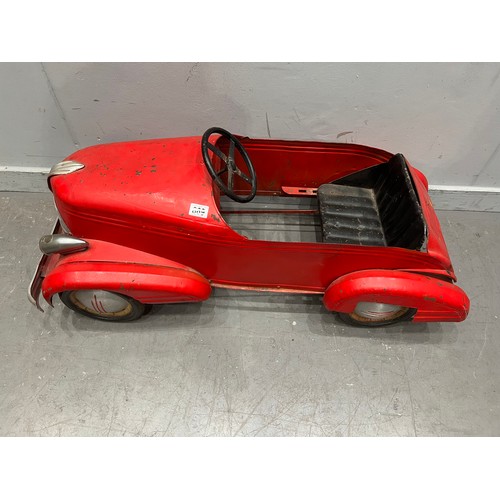 869 - Vintage enamel fairground pedal car