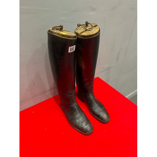 890 - Vintage leather boots