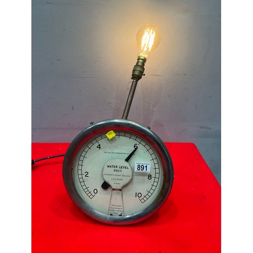 891 - Industrial pressure gauge lamp