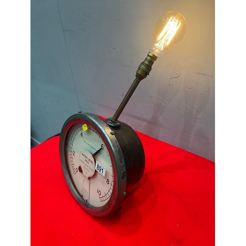 891 - Industrial pressure gauge lamp