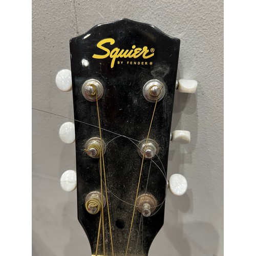 915 - Squier by 'fenders' hello kitty guitar