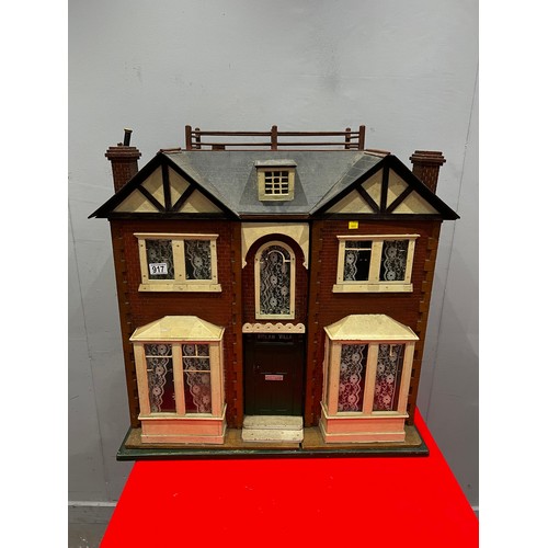 917 - Very large antique Victorian dolls house fully furnished c1927