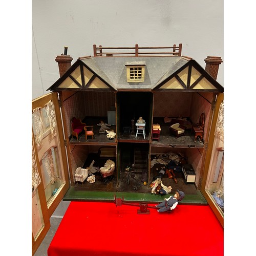 917 - Very large antique Victorian dolls house fully furnished c1927