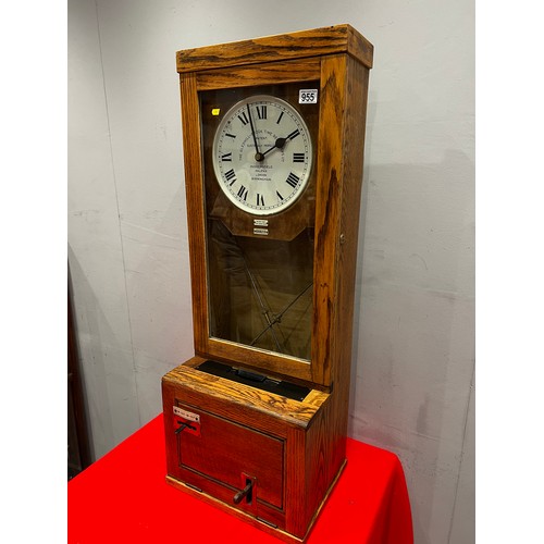 955 - Early 20th century Oak cased time recorder