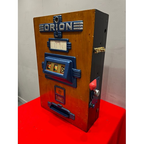 963 - Vintage Orion slot machine working wood & blue