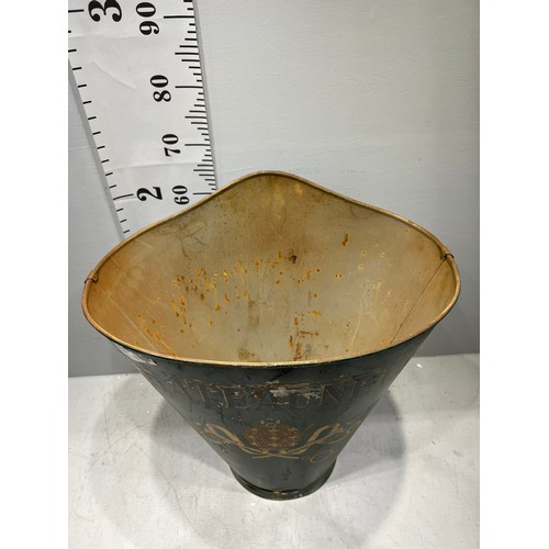 54 - French grape carrier bucket