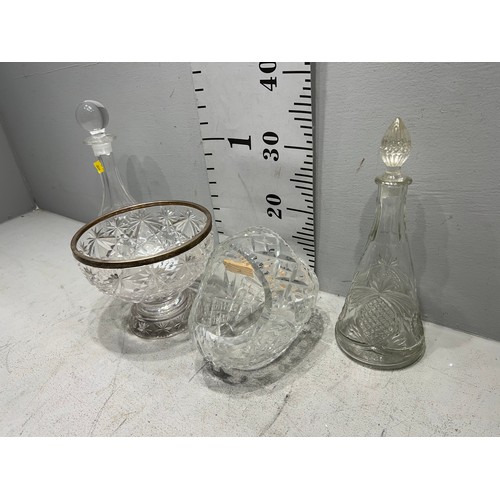 112 - Collection cut glass ware inc decanter inc decanters